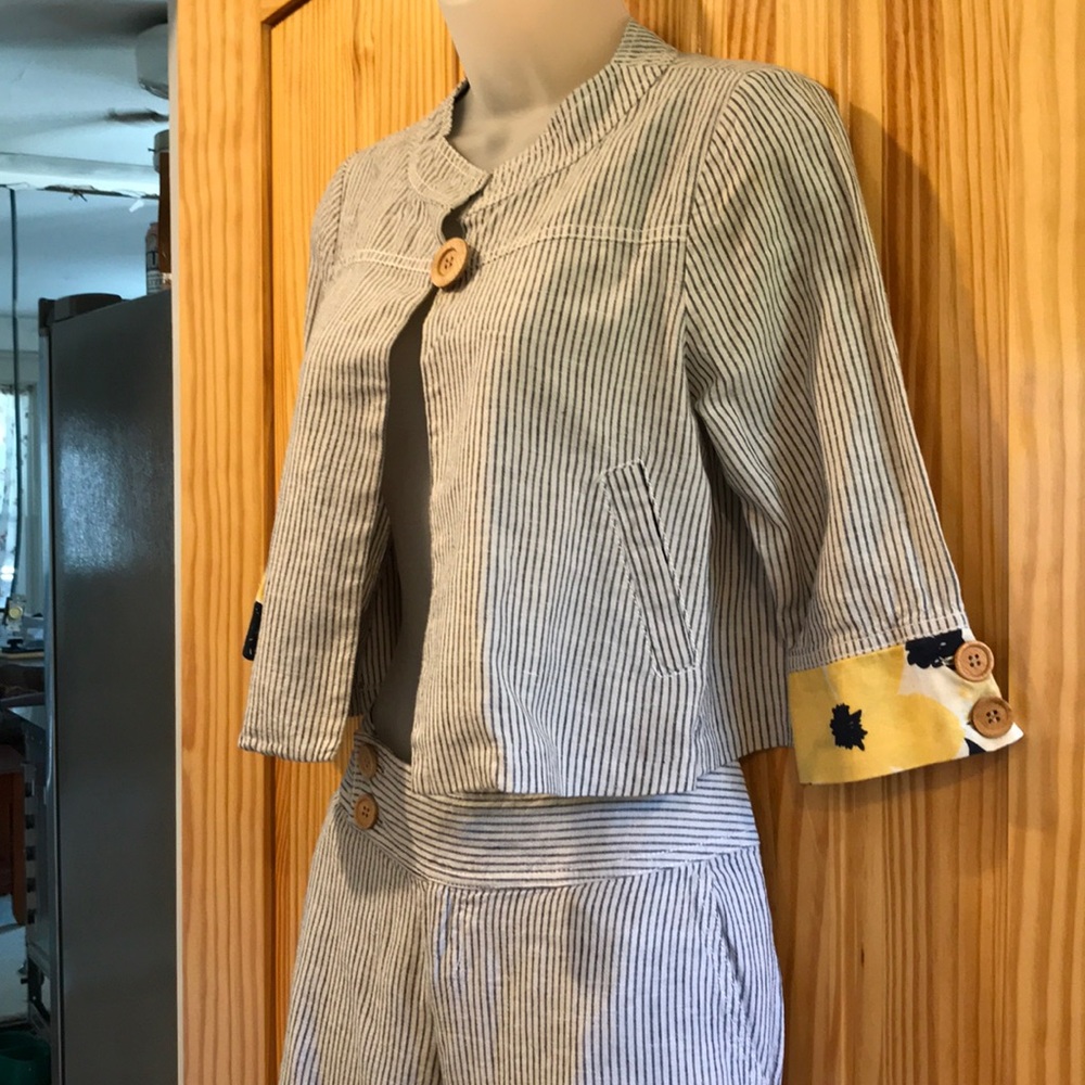Sugarlips Capris & Jacket Set - Picture 4 of 8